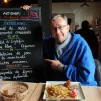 Finisterestes29 : Karim Vincent-Viry promeut l'anti-gaspi alimentaire, ici au restaurant Quai Ouest de Saint-Pol de Léon @ Christophe Pluchon, RCF 2024