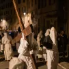 Les pénitents de la confrérie San Teofalu durant la procession du Vendredi saint à Corte, Corse, le 07/04/2023 ©Alexandra Padovani / Hans Lucas