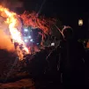 Les agriculteurs ont allumé un "feu de la colère" quai des Chartrons (photo C. E.)