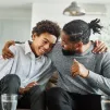 Un père et son enfant