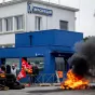  Des salaries de Michelin à Vannes en grève depuis l'annonce par la direction de Michelin de la fermeture de leur usine.