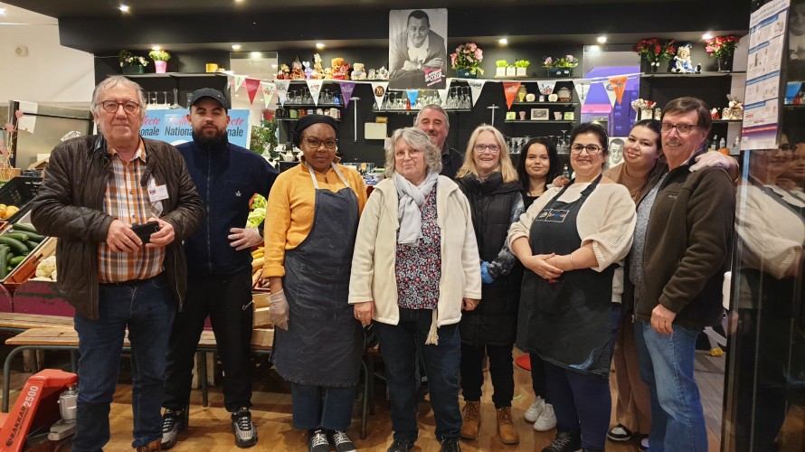 Avec les bénévoles des Restos du Cœur de Brest @ Christophe Pluchon, RCF 2024
